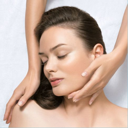 Ultimate firming & lifting gold facial